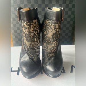 Nicholas Kirkwood booties size 37